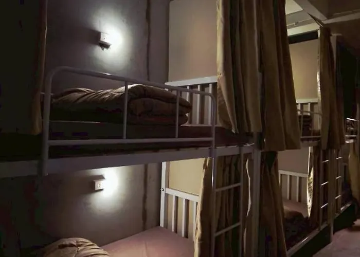 Auberge de jeunesse Zanit Private ,mix Dorm And Female Dorm Bangkok
