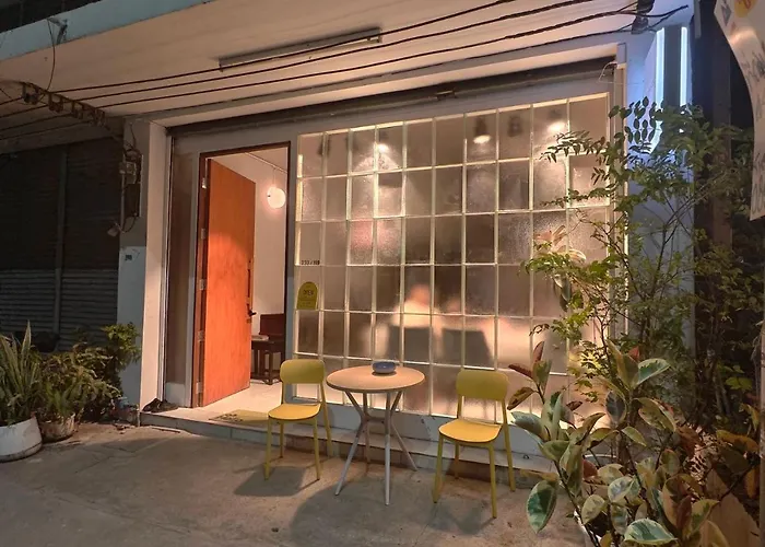 Zanit Private ,mix Dorm And Female Dorm Bangkok